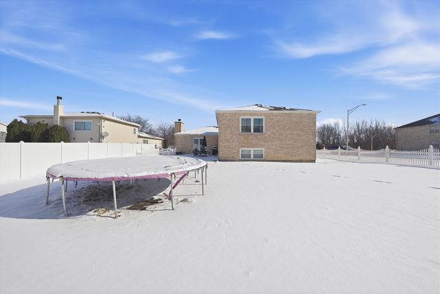 322 Central Avenue, Matteson, IL 60443