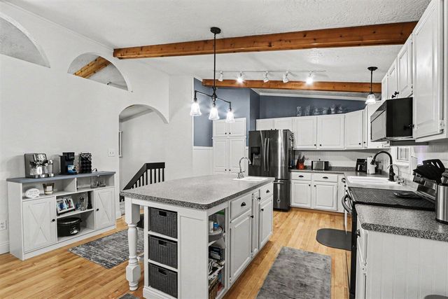 8275 Valleywood Lane, Portage, MI 49024