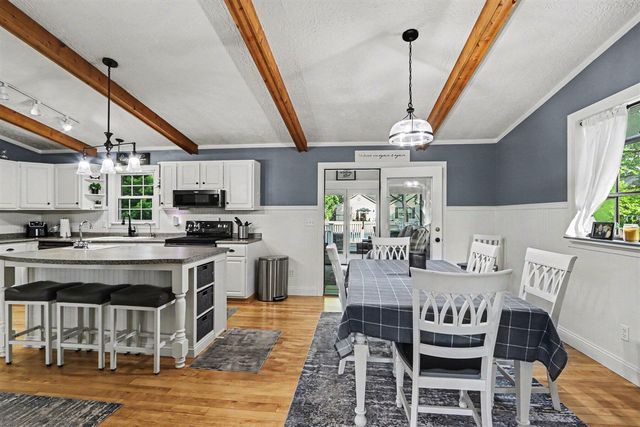 8275 Valleywood Lane, Portage, MI 49024