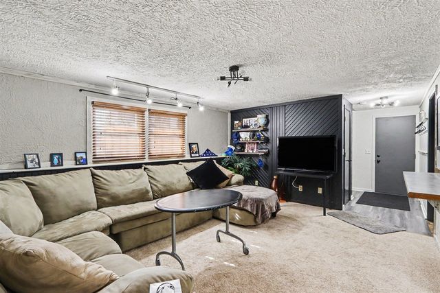 8275 Valleywood Lane, Portage, MI 49024