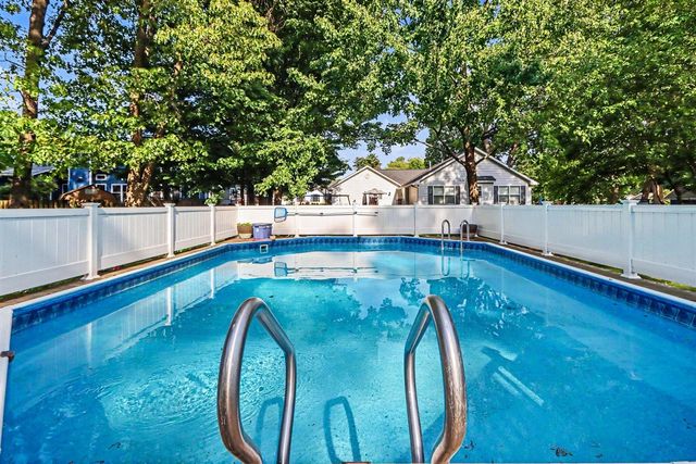 8275 Valleywood Lane, Portage, MI 49024