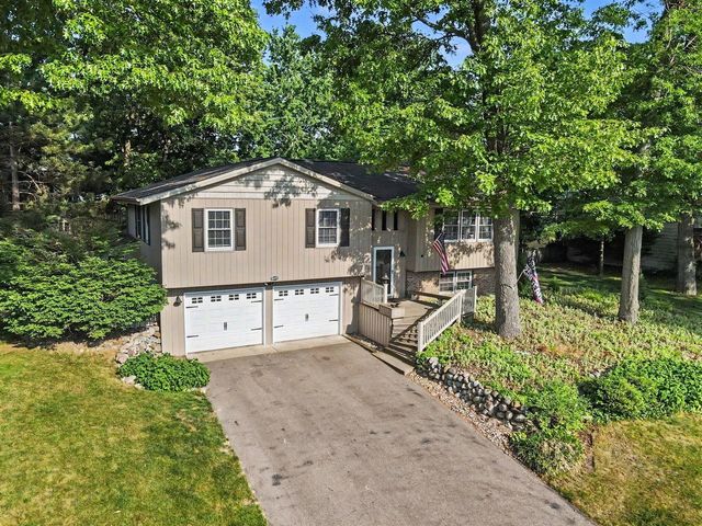 8275 Valleywood Lane, Portage, MI 49024