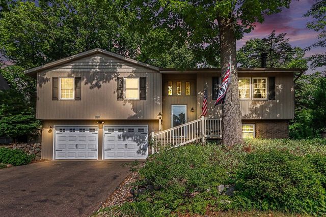 8275 Valleywood Lane, Portage, MI 49024
