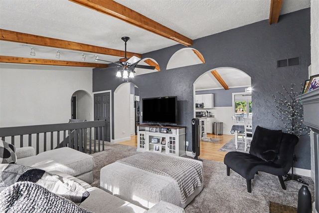 8275 Valleywood Lane, Portage, MI 49024