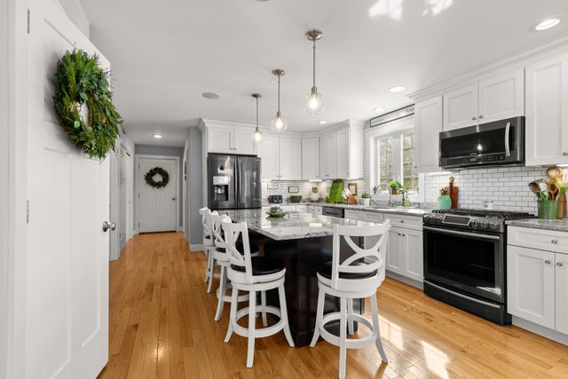 107 Village Place Drive, Barrington, NH 03825