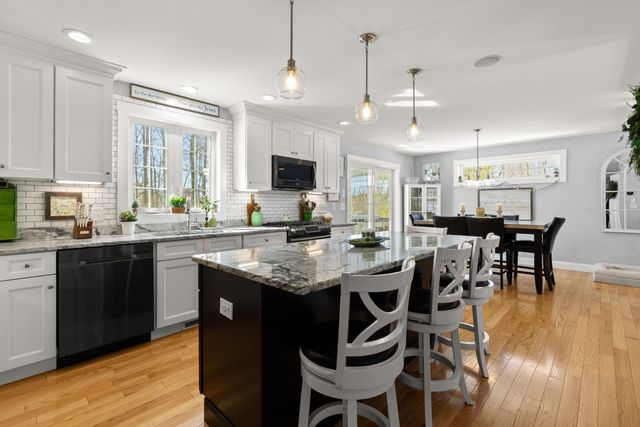 107 Village Place Drive, Barrington, NH 03825