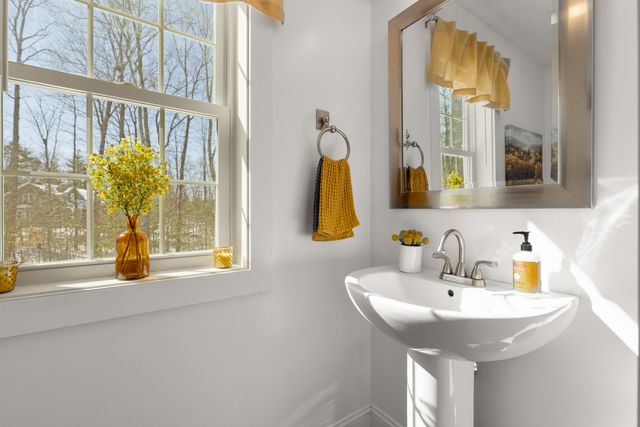 107 Village Place Drive, Barrington, NH 03825