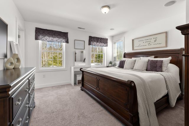 107 Village Place Drive, Barrington, NH 03825