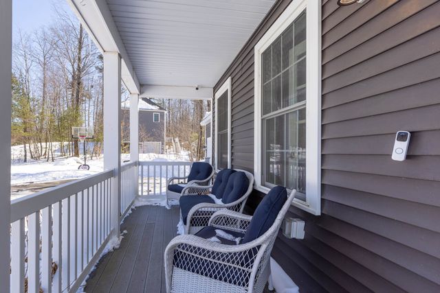 107 Village Place Drive, Barrington, NH 03825