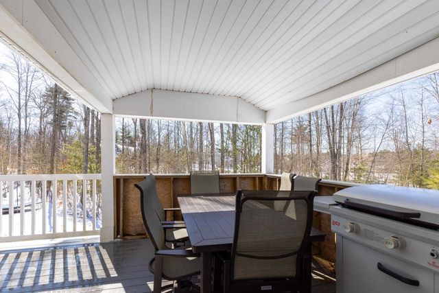 107 Village Place Drive, Barrington, NH 03825