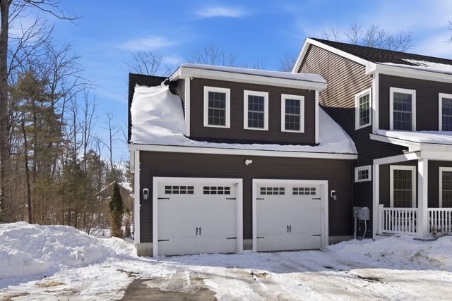 107 Village Place Drive, Barrington, NH 03825