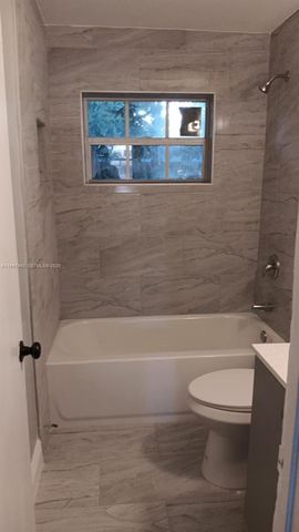 5640 NW 15th St 1, Lauderhill, FL 33313