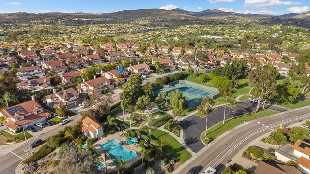420 Glen Arbor Drive, Encinitas, CA 92024