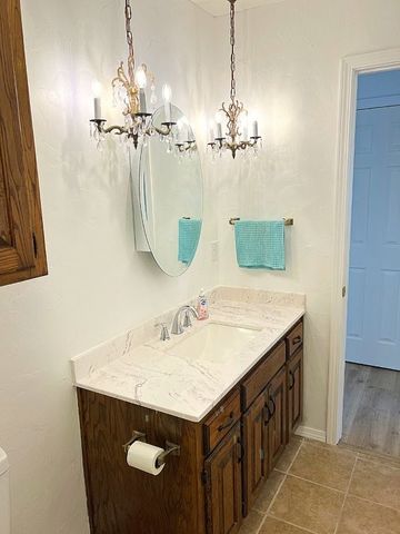 1014 W Linden Street, Rogers, AR 72756