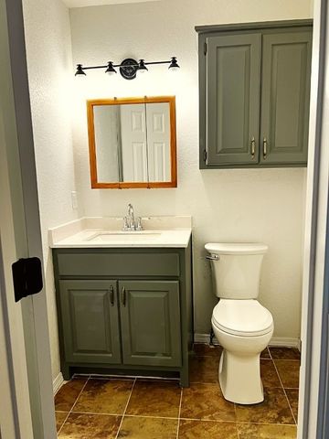 1014 W Linden Street, Rogers, AR 72756