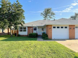 1014 W Linden Street, Rogers, AR 72756