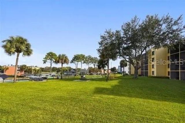 2424 W TAMPA BAY BOULEVARD L105, Tampa, FL 33607