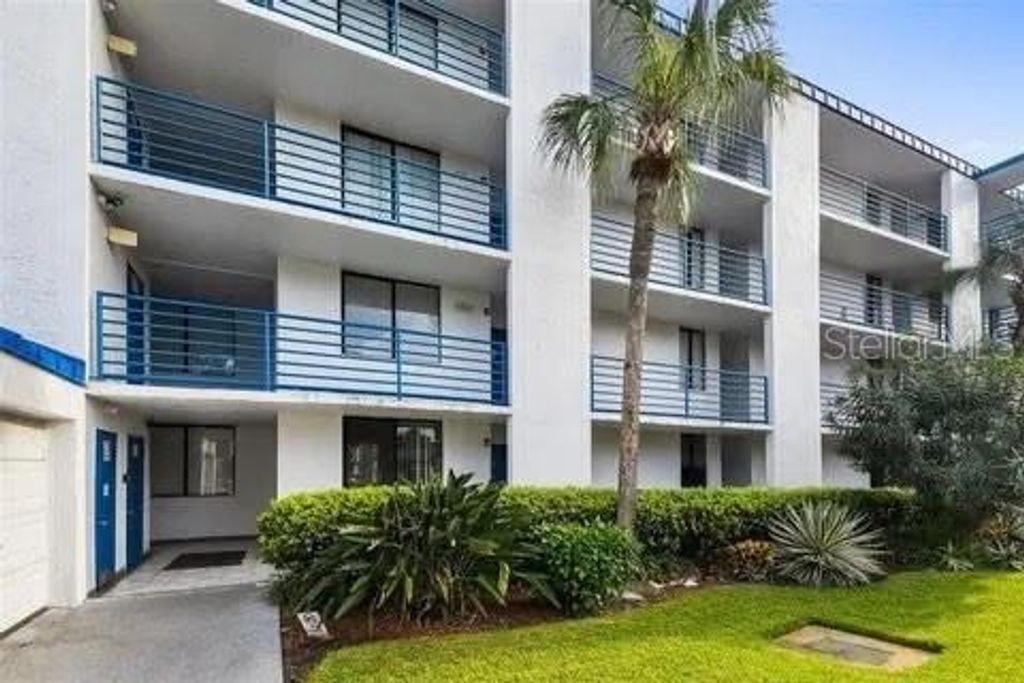 2424 W TAMPA BAY BOULEVARD L105, Tampa, FL 33607