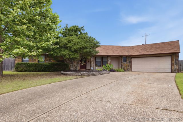 11414 S Franklin Avenue, Jenks, OK 74037
