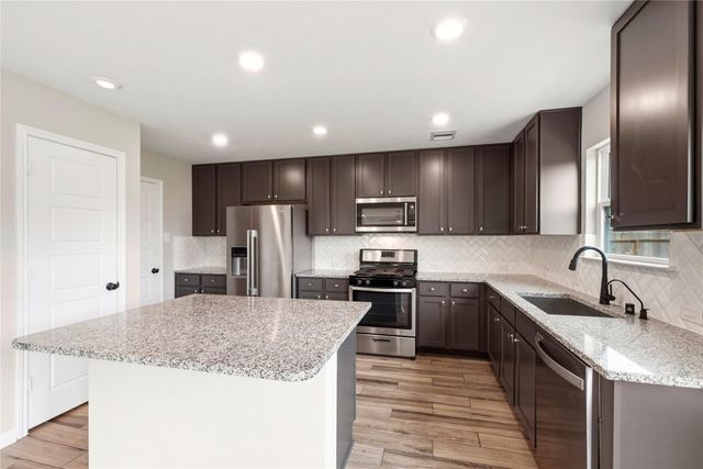 6518 Deer Run Meadows Boulevard, Richmond, TX 77406