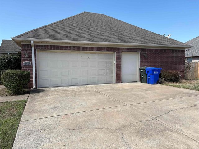 1705 Poteete Drive, Conway, AR 72034