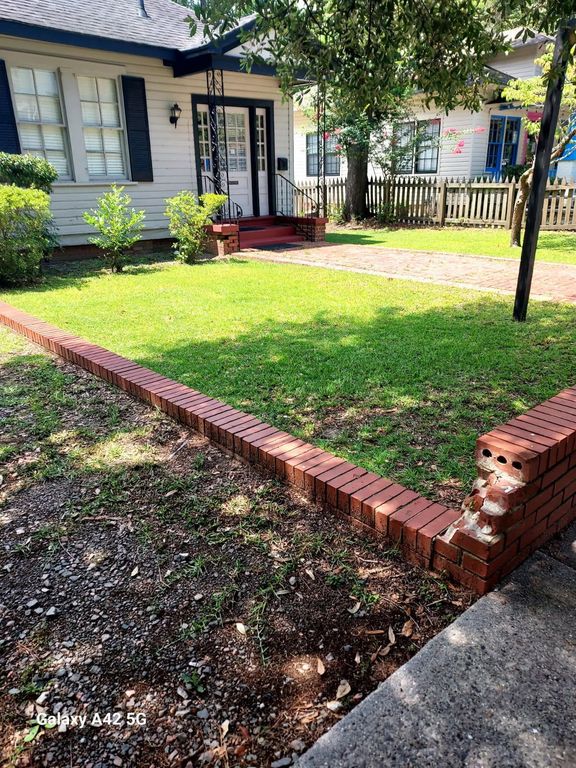 215 Barnwell Ave Avenue NW 2, Aiken, SC 29801