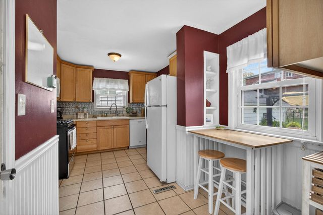 3242 14th Street, Rock Island, IL 61201