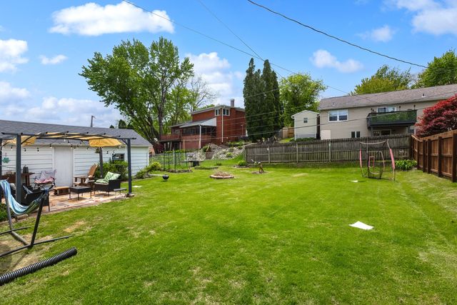 3242 14th Street, Rock Island, IL 61201