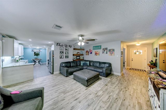 4218 Justin Lane, Deer Park, TX 77536
