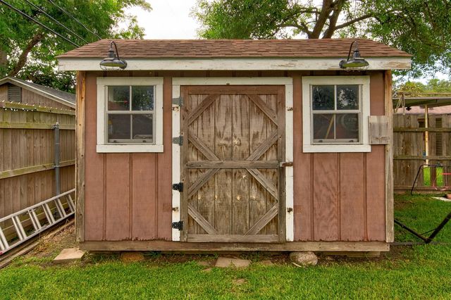 4218 Justin Lane, Deer Park, TX 77536