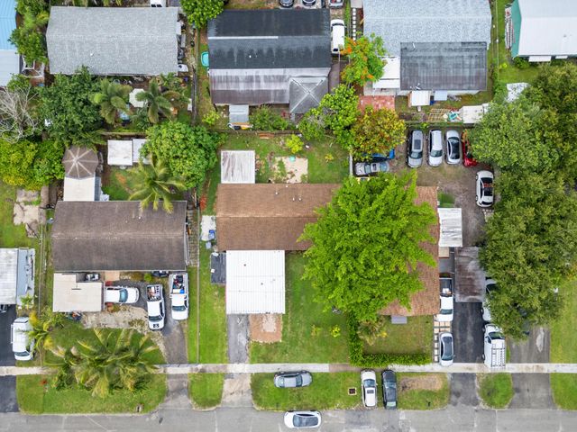 3872 Mackinac Road, Seminole Manor, Lake Worth Beach, FL 33462