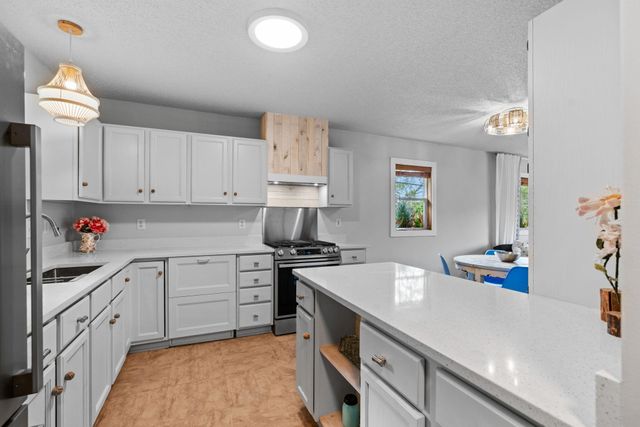 3000 Devon Lane, Mound, MN 55364