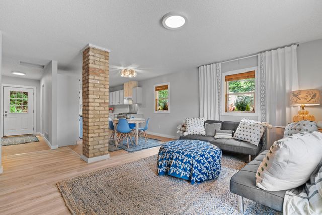 3000 Devon Lane, Mound, MN 55364