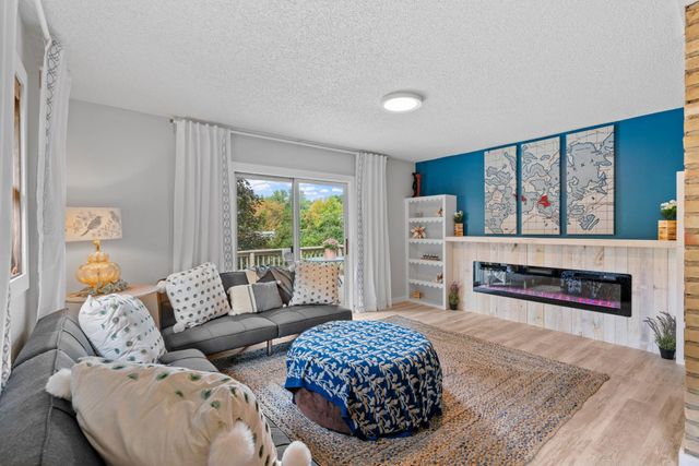 3000 Devon Lane, Mound, MN 55364
