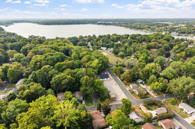 3000 Devon Lane, Mound, MN 55364
