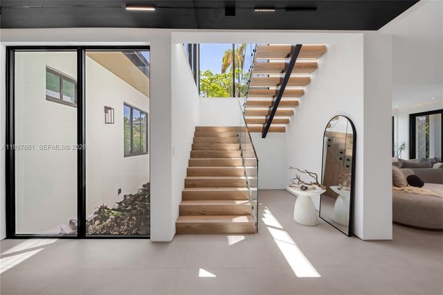 769 NE 72nd Ter, Miami, FL 33138