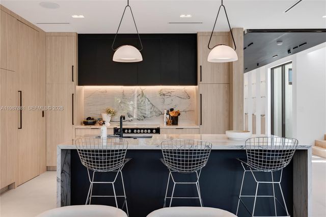 769 NE 72nd Ter, Miami, FL 33138