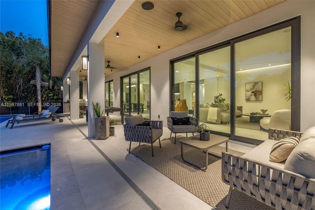 769 NE 72nd Ter, Miami, FL 33138