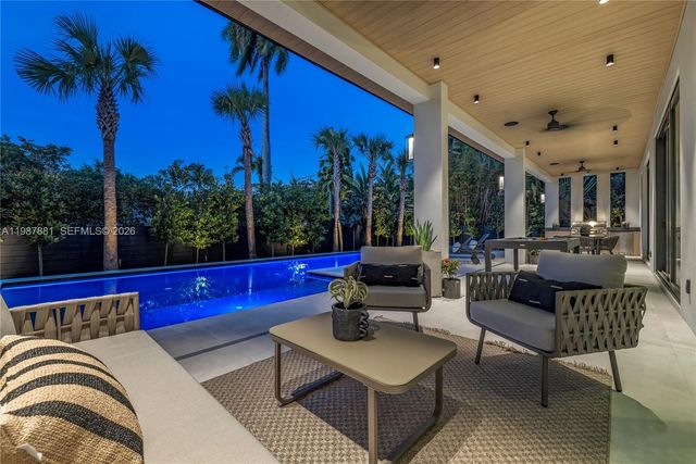 769 NE 72nd Ter, Miami, FL 33138