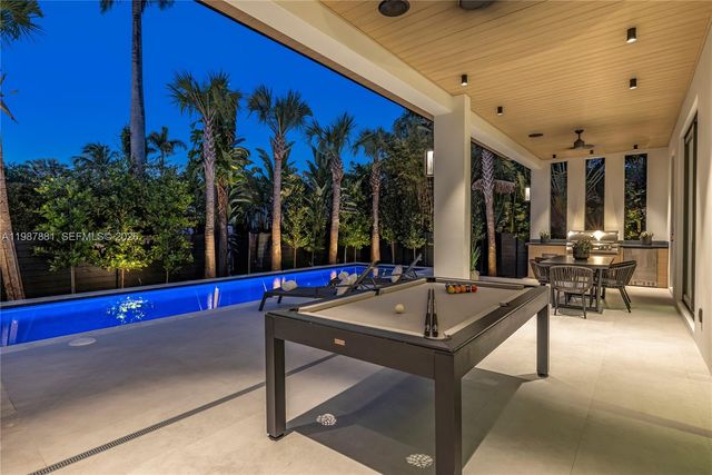 769 NE 72nd Ter, Miami, FL 33138