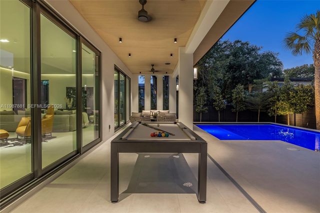 769 NE 72nd Ter, Miami, FL 33138