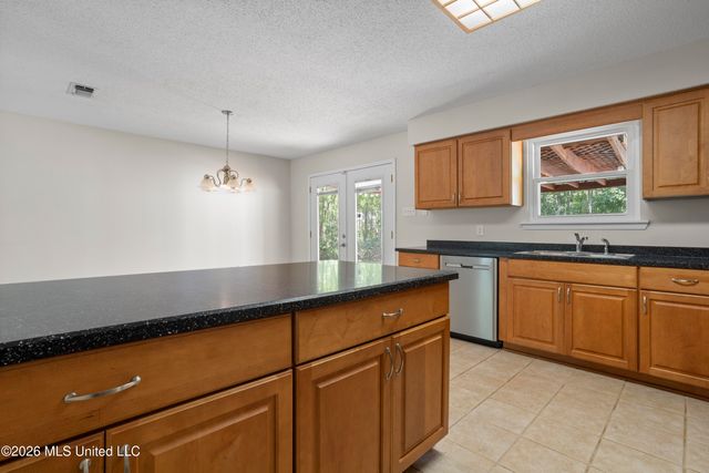 721 Nicholson Avenue, Waveland, MS 39576