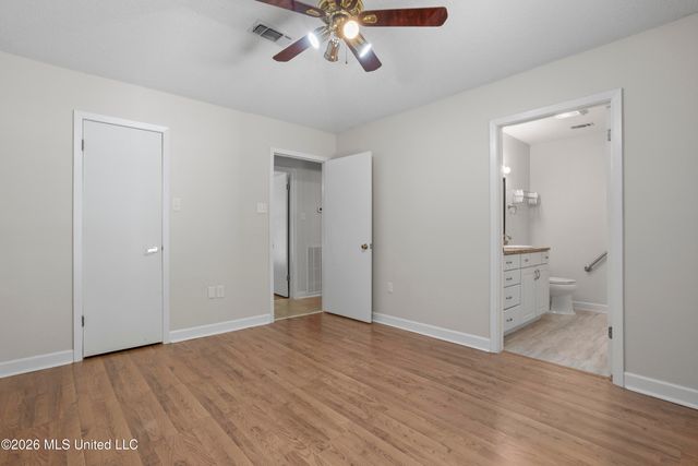 721 Nicholson Avenue, Waveland, MS 39576