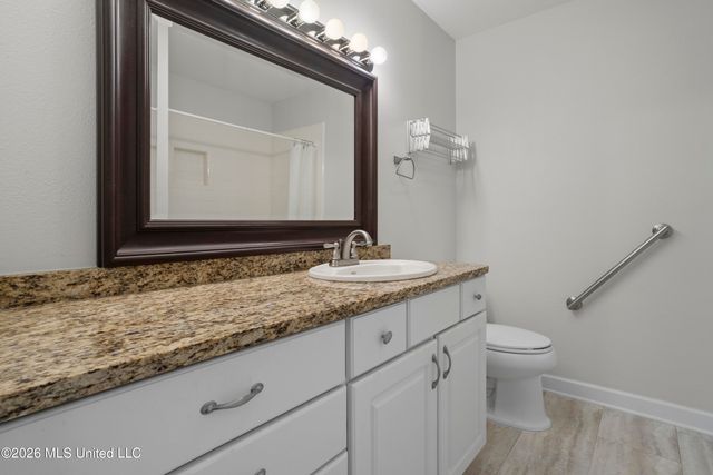 721 Nicholson Avenue, Waveland, MS 39576