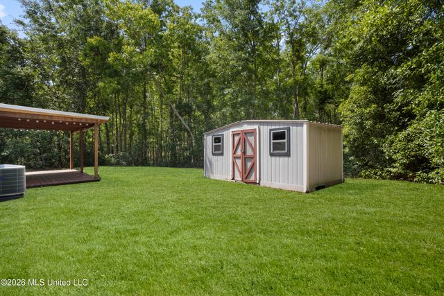 721 Nicholson Avenue, Waveland, MS 39576