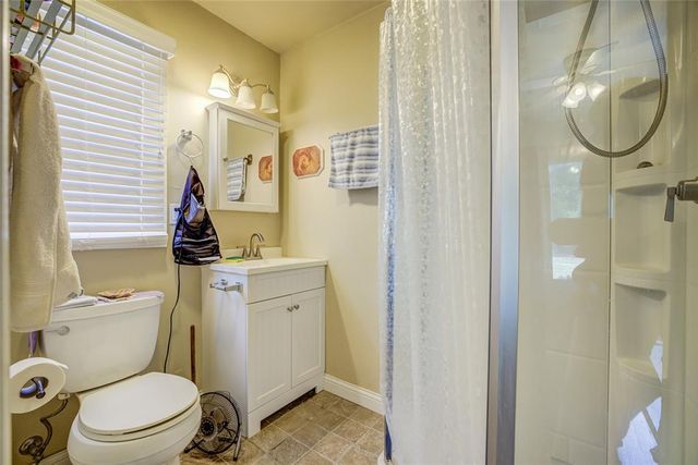 913 E Comanche Street, Norman, OK 73071