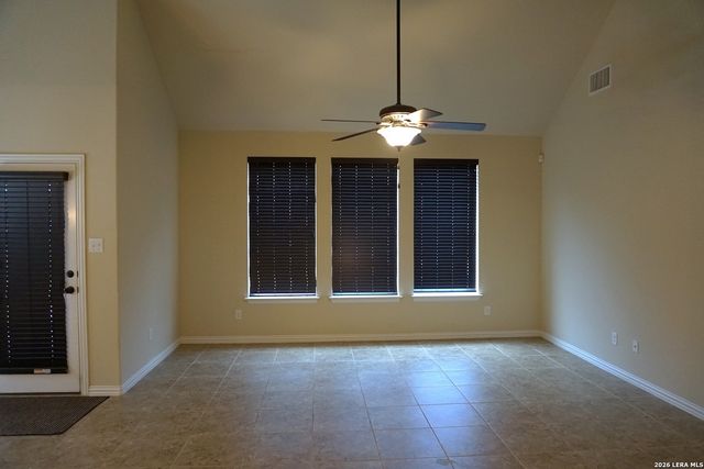 2925 Pawtucket Rd, Cibolo, TX 78108