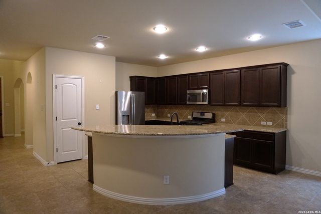 2925 Pawtucket Rd, Cibolo, TX 78108