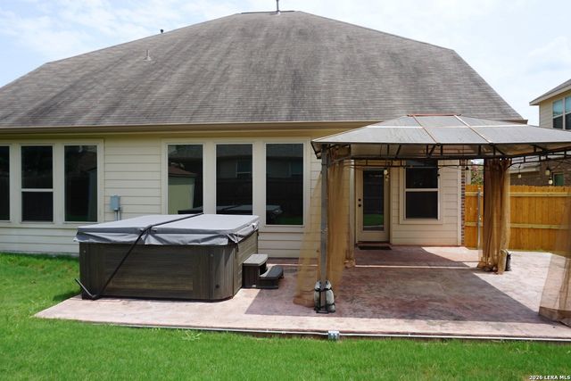 2925 Pawtucket Rd, Cibolo, TX 78108