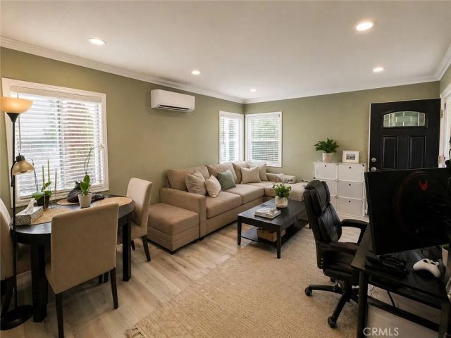 112 Grandview Street, Pasadena, CA 91103